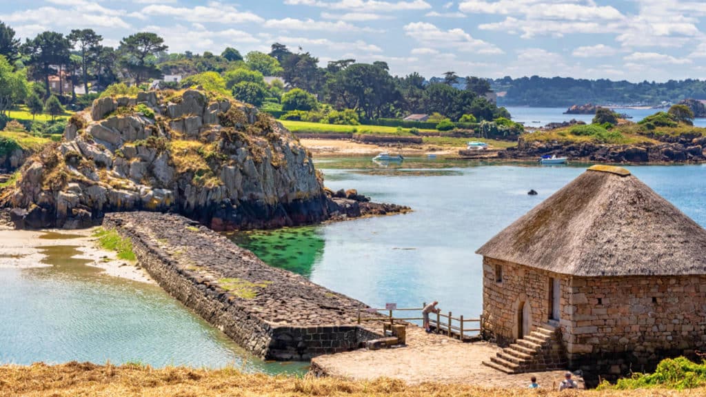 La région et son office de Tourisme Kerlouan La Villa sur la Baie